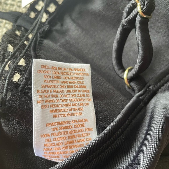 🎯50% OFF! Shade & Shore crochet bikini top - Picture 3 of 3